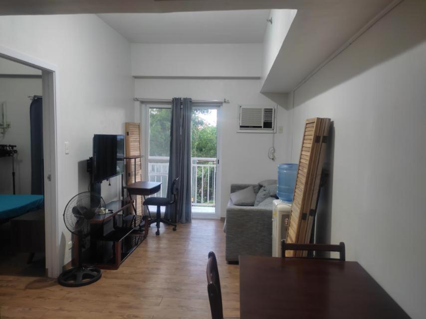 Mactan Airport Cebu Accommodation Lapu-Lapu City Exterior foto